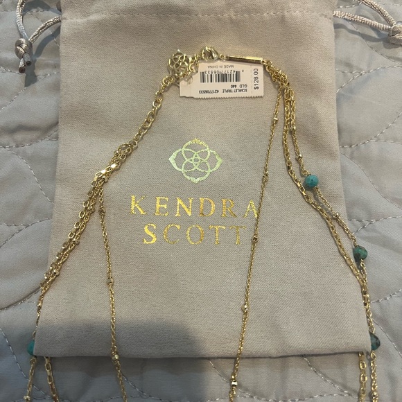 NWT layered necklace - Picture 3 of 4